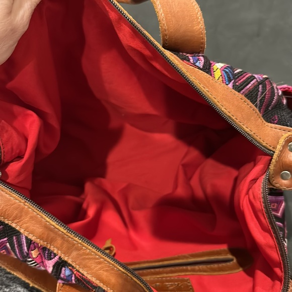 Nena & co convertible day bag with all straps. Excellent use condition. - Picture 5 of 9